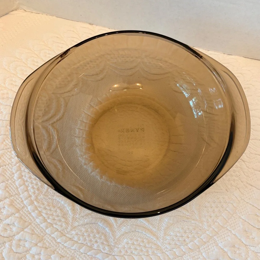Pyrex Visions Amber Glass Casserole Dish with Lid 1.5L Round Baker 023 V-623-C